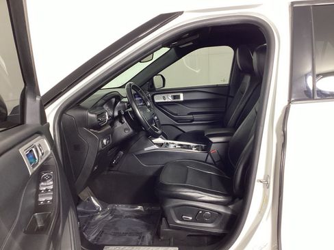 Used 2020 Ford Explorer Limited w/ Class III Trailer Tow Package AWD/4WD image 17