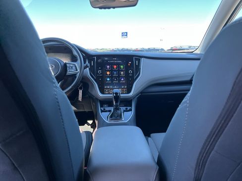 Used 2025 Subaru Outback Premium w/ Popular Package #1A image 19