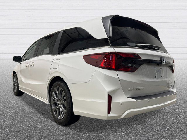 New 2027 Honda Odyssey Touring image 4