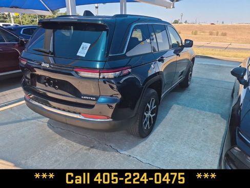 Used 2023 Jeep Grand Cherokee Limited RWD image 17
