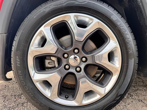 Used 2019 Jeep Compass Limited FWD image 33