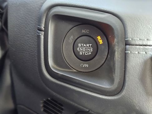 New 2026 Jeep Gladiator Mojave image 16