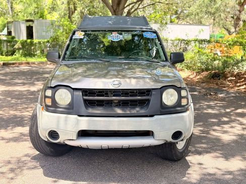 Used 2004 Nissan Xterra XE image 2