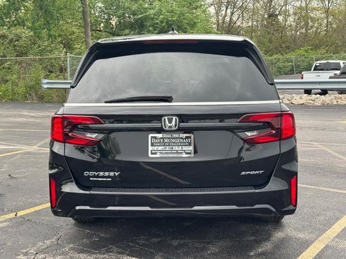Certified 2025 Honda Odyssey Sport-L image 8