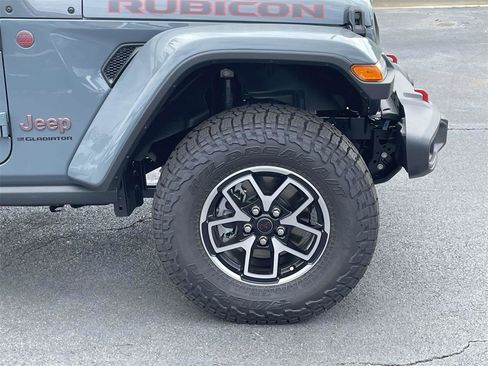 New 2025 Jeep Gladiator Rubicon w/ Convenience Group image 35