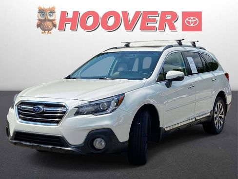 Used 2019 Subaru Outback 3.6R Touring w/ Popular Package #3A AWD/4WD image 3