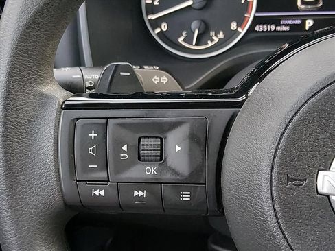 Certified 2023 Nissan Rogue SV FWD image 22