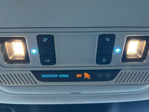 Used 2020 Ford Explorer XLT w/ Equipment Group 202A image 24