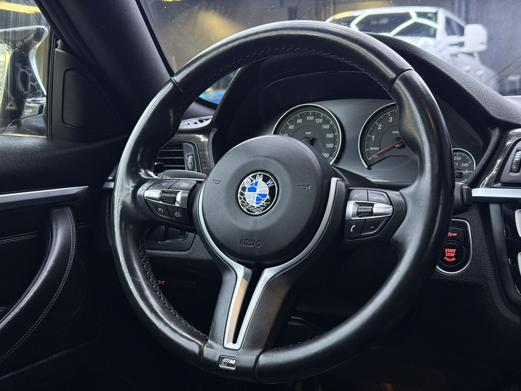 Used 2015 BMW M4 Coupe w/ Executive Package RWD image 19