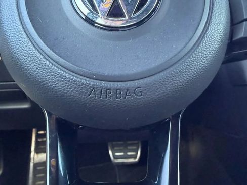 Used 2015 Volkswagen Golf R 4-Door AWD/4WD image 25