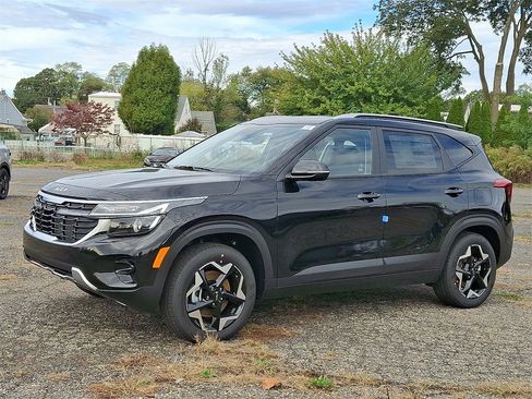 New 2026 Kia Seltos S image 2