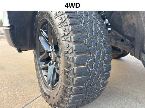 Used 2023 Chevrolet Silverado 1500 Custom Trail Boss AWD/4WD image 17