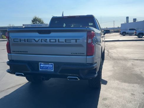 New 2026 Chevrolet Silverado 1500 Custom Trail Boss w/ LPO, Dark Essentials Package AWD/4WD image 2