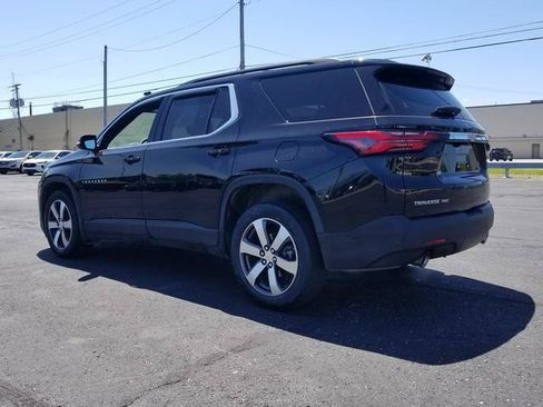 Used 2023 Chevrolet Traverse LT w/ LT Premium Package AWD/4WD image 8