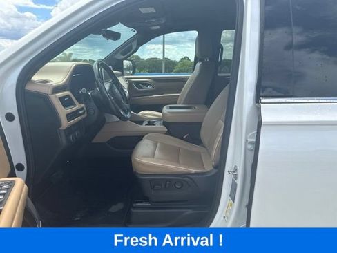 Used 2022 Chevrolet Tahoe Premier RWD image 2