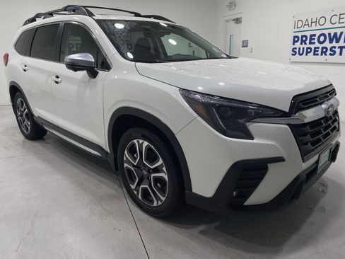 Used 2023 Subaru Ascent Limited w/ Technology Package image 2