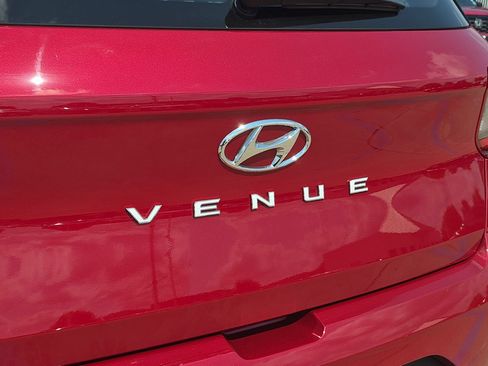 Used 2023 Hyundai Venue SE w/ Cargo Package FWD image 24