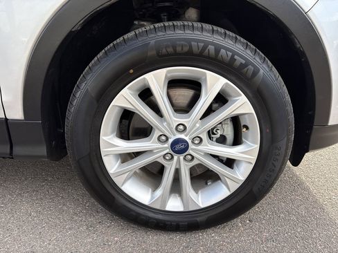 Used 2018 Ford Escape SE image 28