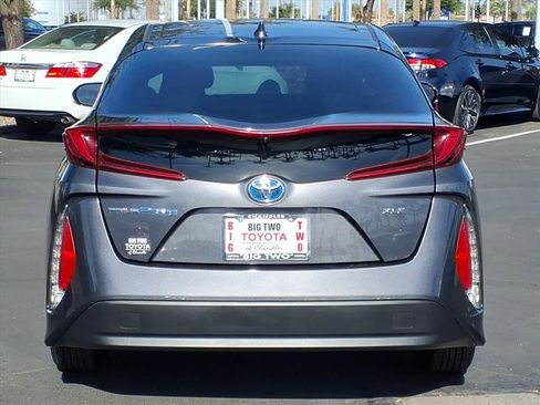 Certified 2020 Toyota Prius Prime XLE image 9