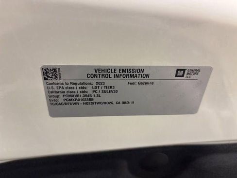 Used 2023 Buick Encore GX Essence w/ Experience Buick Package image 32