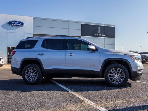 Used 2019 GMC Acadia SLT image 12