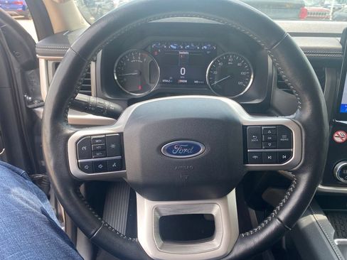 Used 2024 Ford Expedition Max XLT RWD image 12
