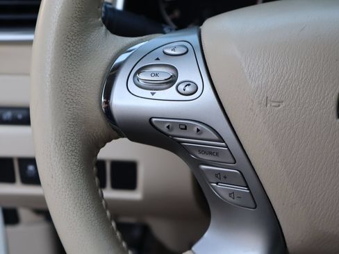 Used 2018 Nissan Murano SV w/ Premium Package FWD image 13
