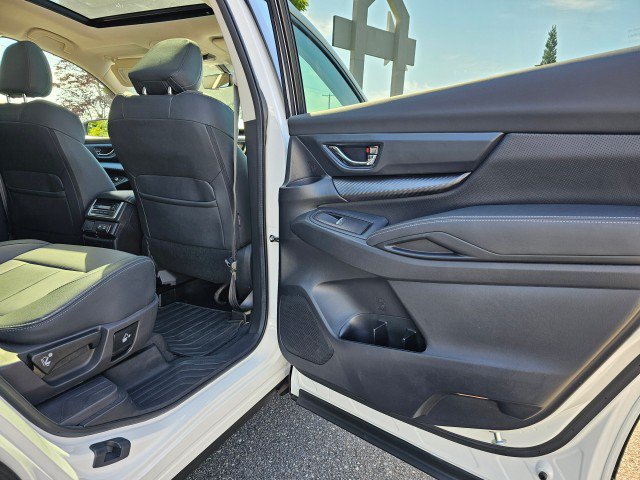 Used 2022 Subaru Ascent Onyx Edition AWD/4WD image 16