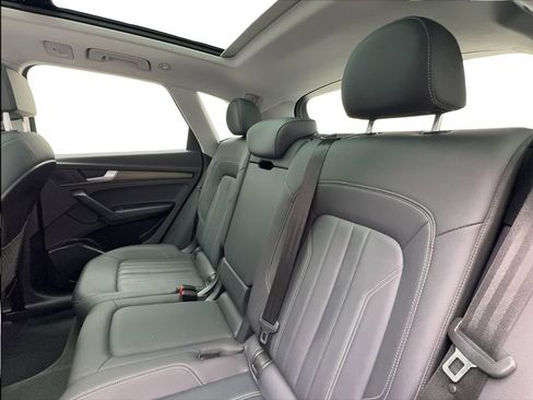 Used 2023 Audi Q5 2.0T Premium w/ Convenience Package AWD/4WD image 24