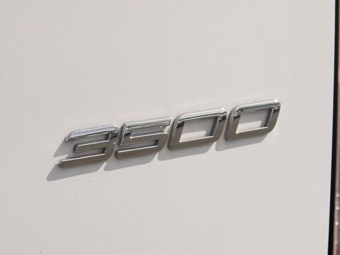 Used 2019 Mercedes-Benz Sprinter 144 Cargo image 35