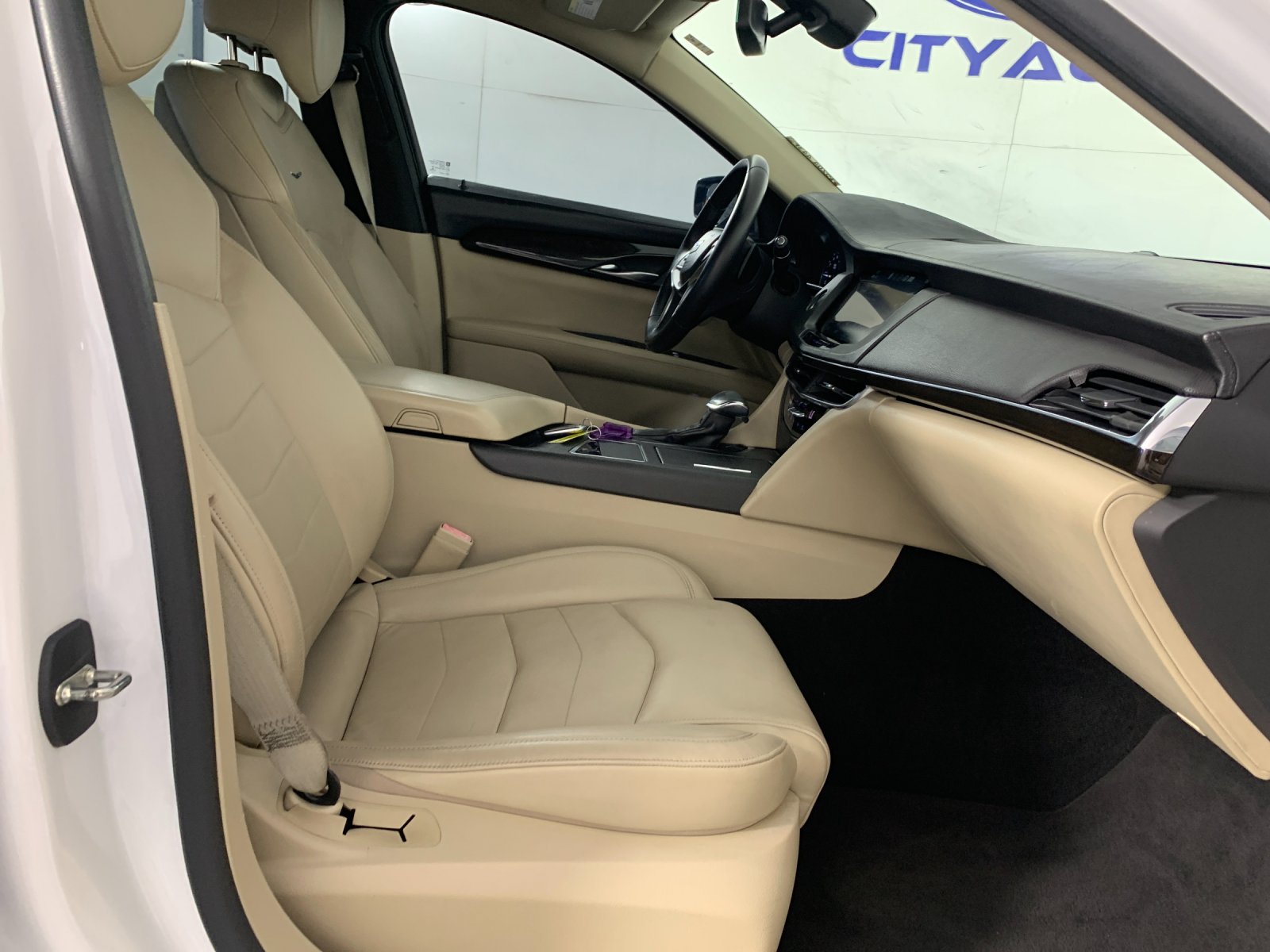 Used 2018 Cadillac CT6 2.0T RWD image 37