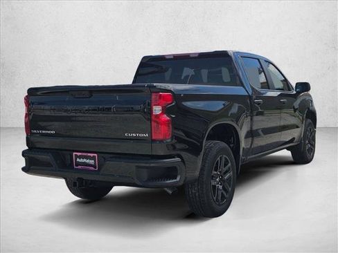 New 2026 Chevrolet Silverado 1500 Custom RWD image 2