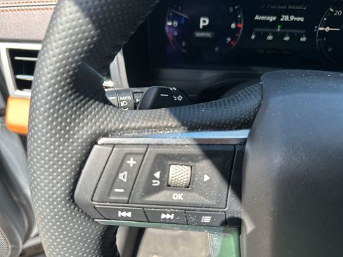 Used 2024 Mitsubishi Outlander SEL AWD/4WD image 21