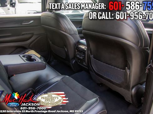 Used 2024 Jeep Grand Cherokee L Laredo AWD/4WD image 11