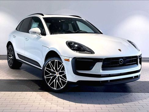 New 2026 Porsche Macan AWD/4WD image 9