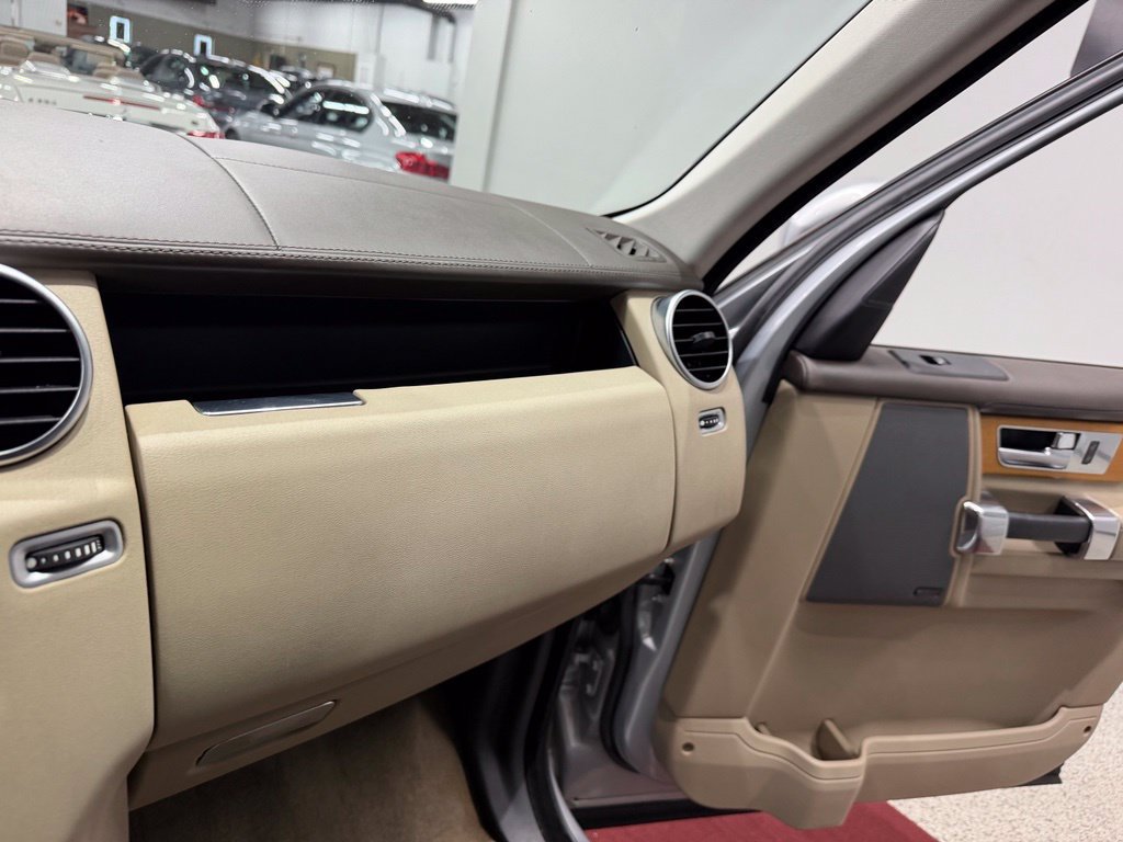 Used 2016 Land Rover LR4 HSE LUX AWD/4WD image 52