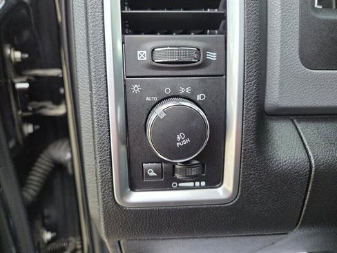 Used 2013 RAM 1500 Big Horn image 14