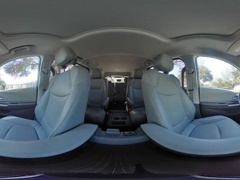 Used 2024 Toyota Sienna XLE image 41