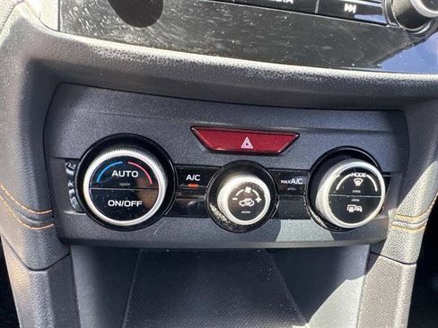 Used 2021 Subaru Crosstrek 2.0i Premium AWD/4WD image 19