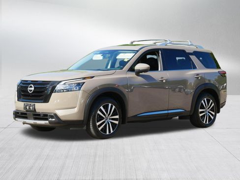 Certified 2023 Nissan Pathfinder Platinum AWD/4WD image 3