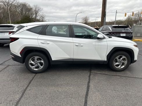 Used 2023 Hyundai Tucson SE AWD/4WD image 6
