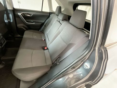 Used 2025 Toyota RAV4 XLE AWD/4WD image 22