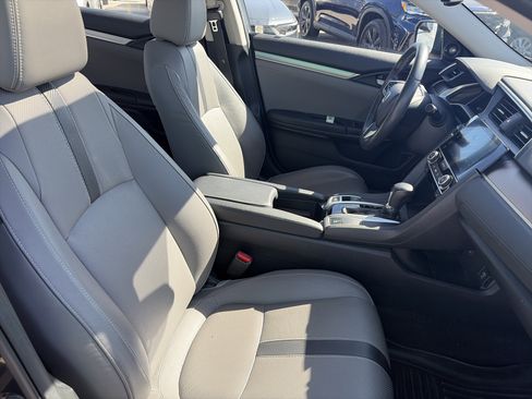 Used 2017 Honda Civic Touring image 13