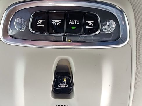 Used 2021 Volvo XC60 T5 Inscription w/ Advanced Package image 32