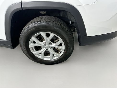 Used 2023 Jeep Grand Cherokee L Limited image 11