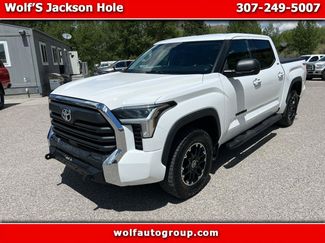 Used 2022 Toyota Tundra SR5 w/ TRD Off-Road Package AWD/4WD video 1