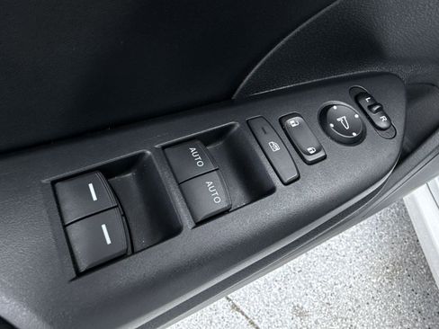 Used 2022 Honda Insight Touring image 18