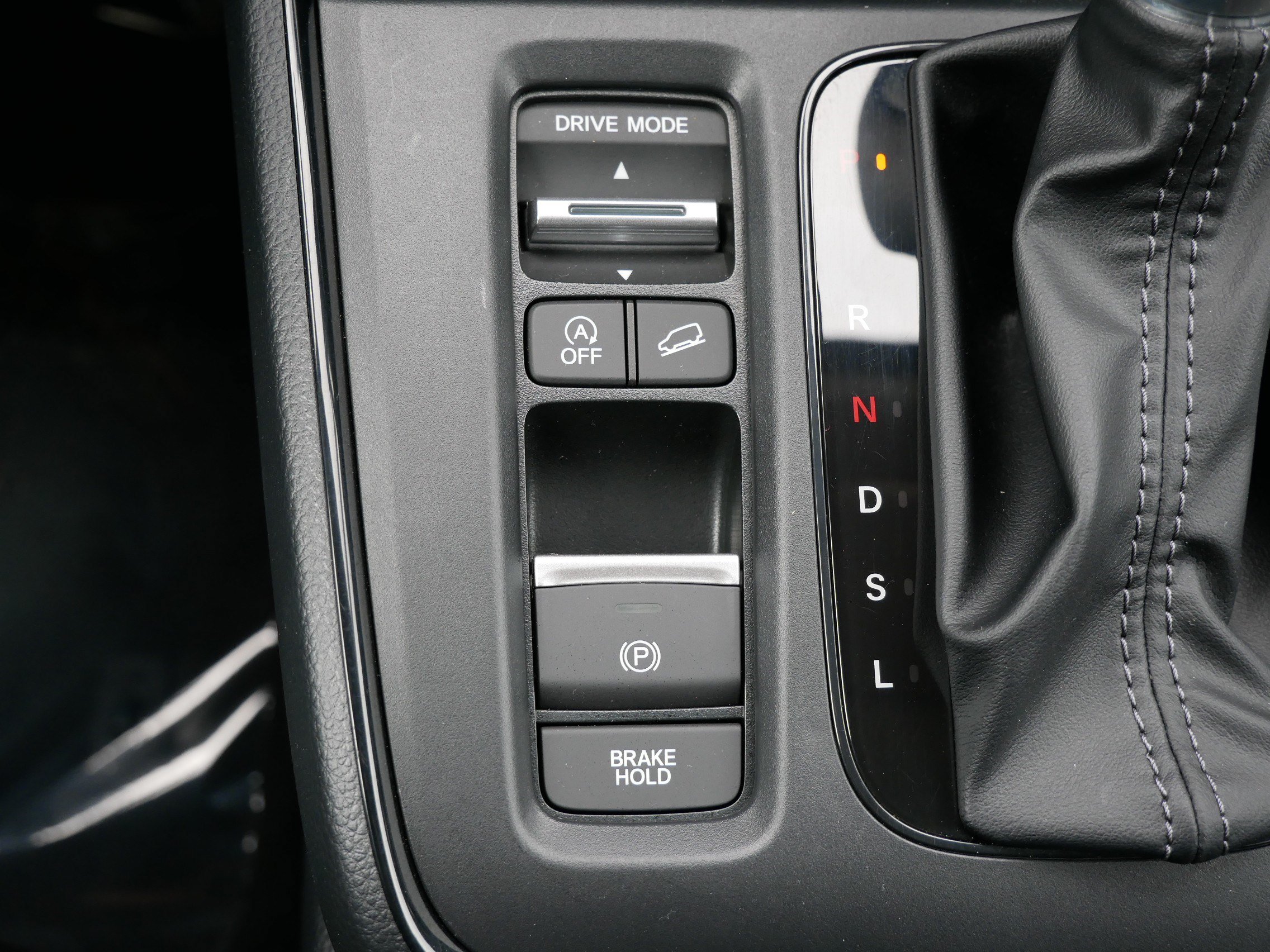 Certified 2025 Honda CR-V EX image 32