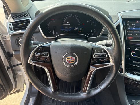 Used 2016 Cadillac SRX Luxury AWD/4WD image 18