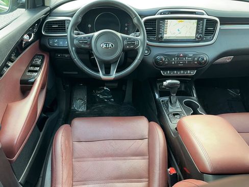Used 2017 Kia Sorento SX FWD image 6